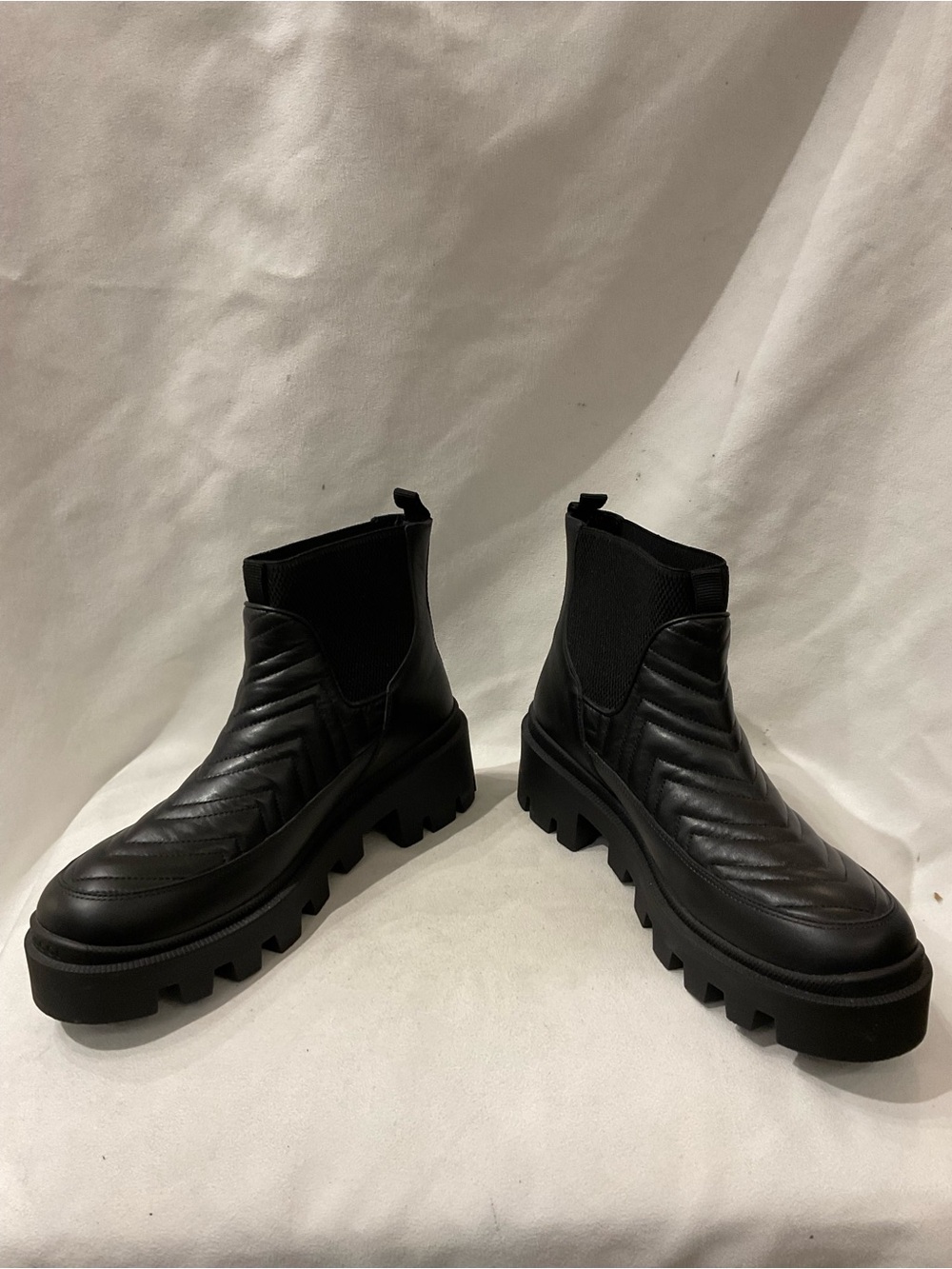 Gucci Booties - Picture 5 of 6